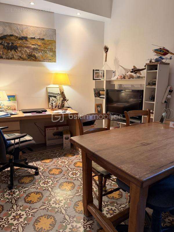 Appartement à SAINT-LAURENT-D'AIGOUZE