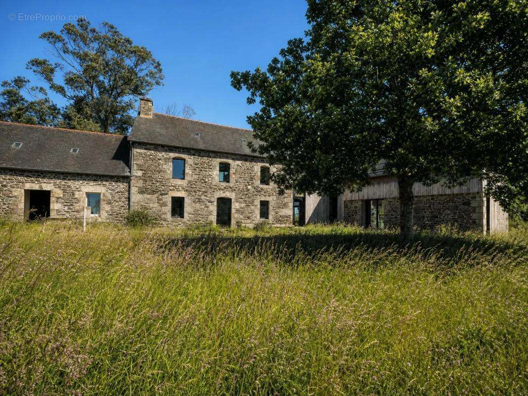 Maison de 7 pièces de 184 m² à Gurunhuel - photo 19