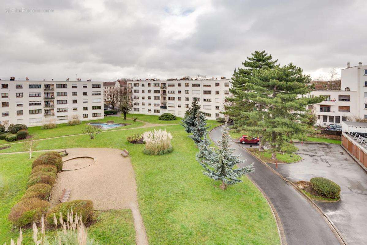 Appartement à BAGNEUX