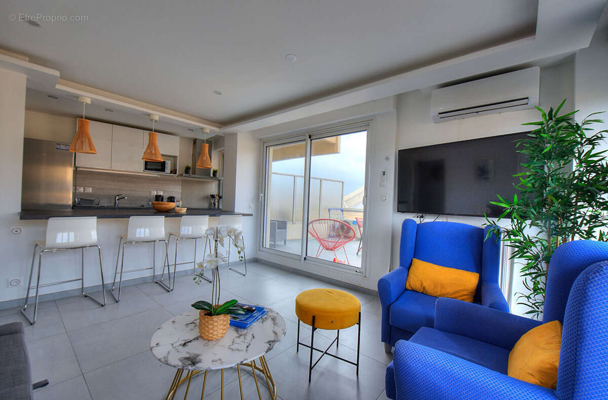 Appartement Saint Raphael centre ville et mer - photo 2