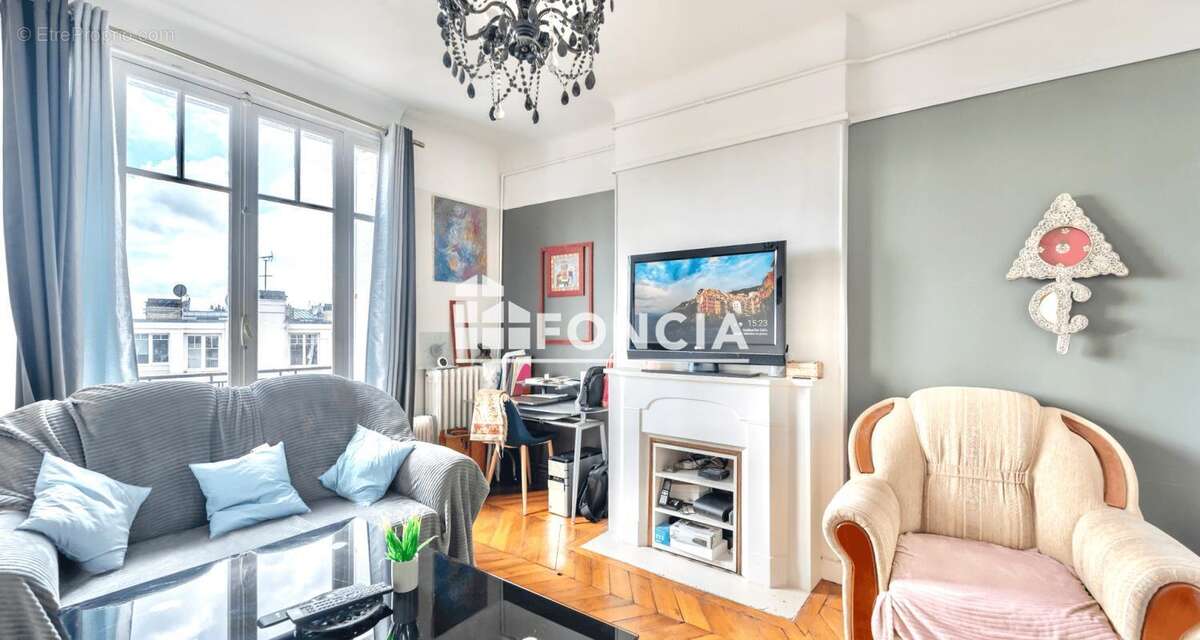 Appartement à COLOMBES