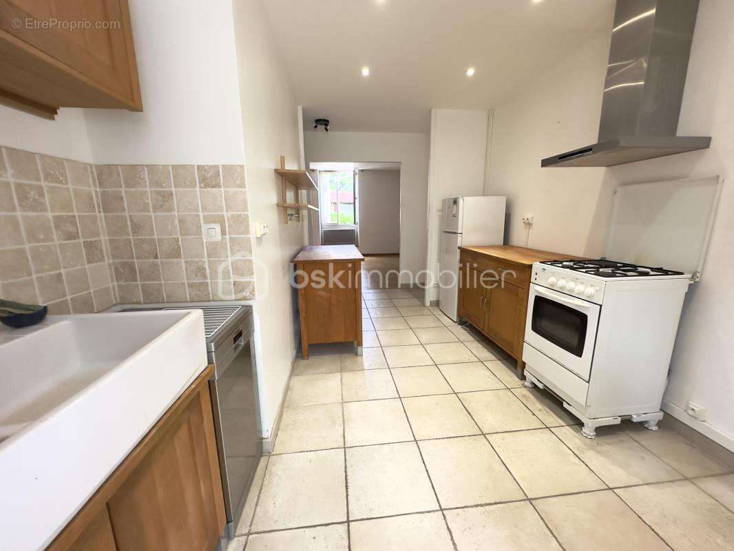 Appartement t4 lumineux - proche commodites - photo 3