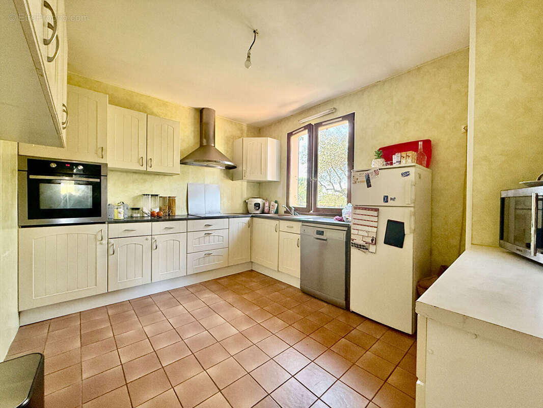 Maison à BAGNOLS-SUR-CEZE