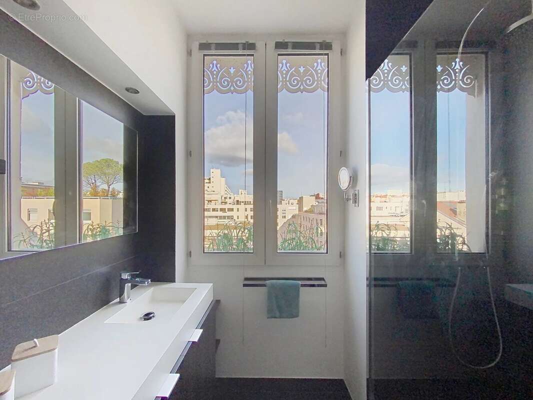 Appartement à LYON-6E