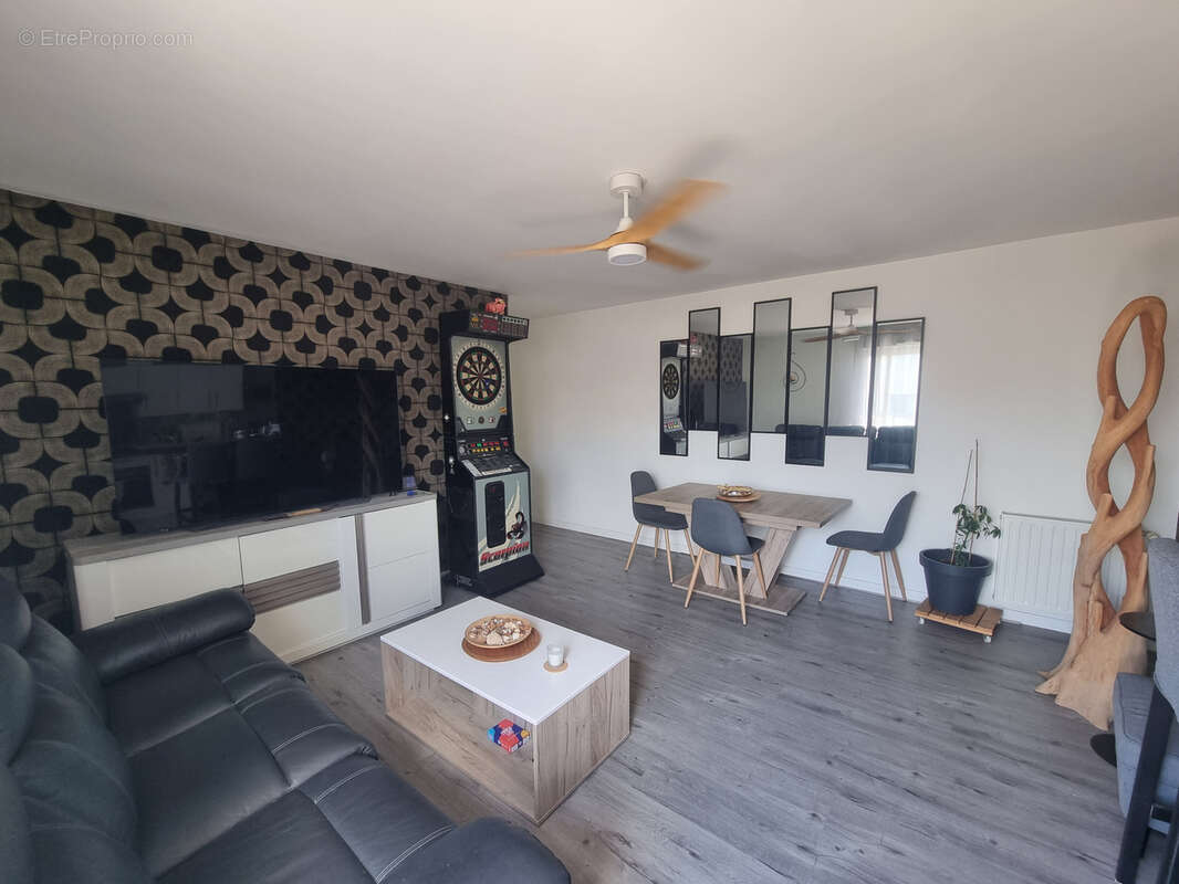 Appartement T3 Saint-Erblon Centre - Ascenseur - Double garage 62.10m2 - photo 9