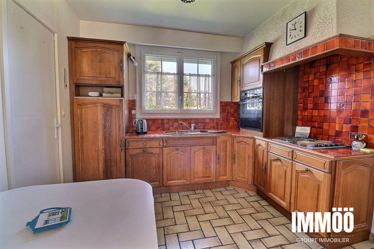 Cuisine - Maison à MAROMME