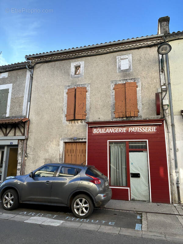 Maison à CHASSENEUIL-SUR-BONNIEURE