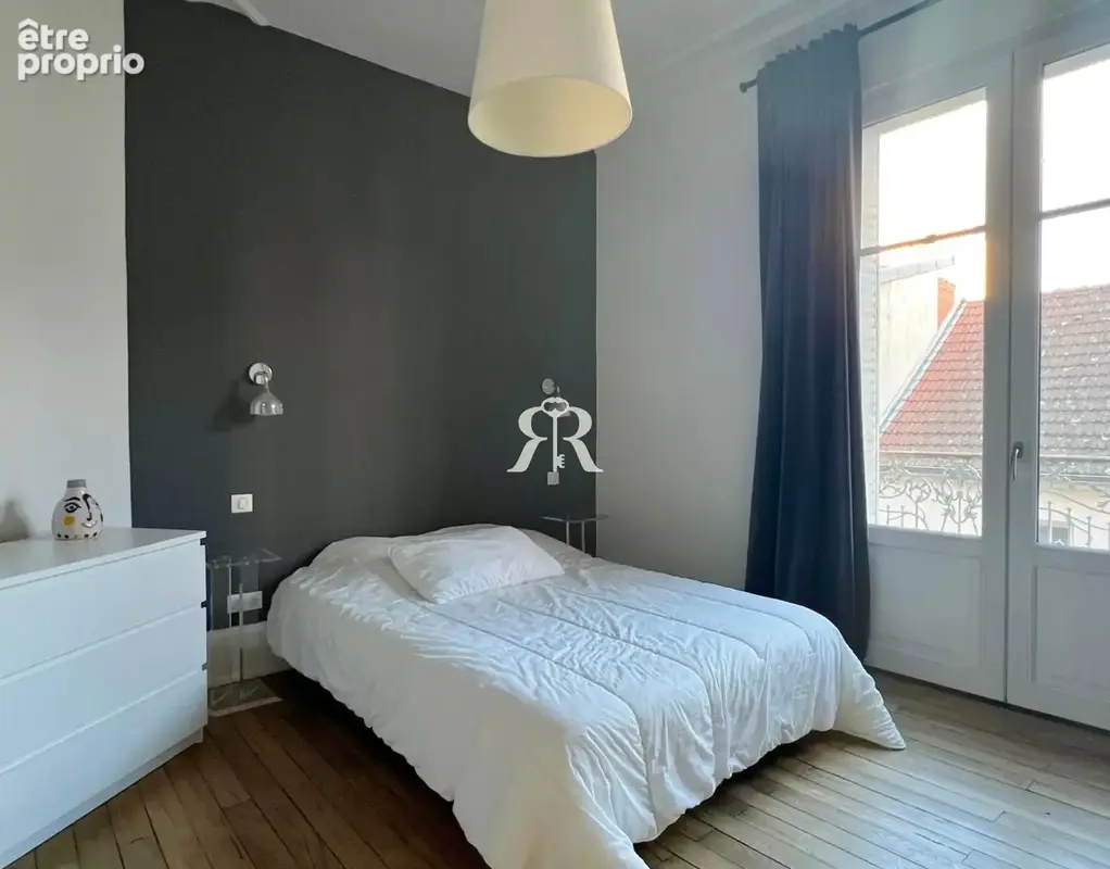 Appartement T4 de Standing - 93 m2 - Vichy - photo 7