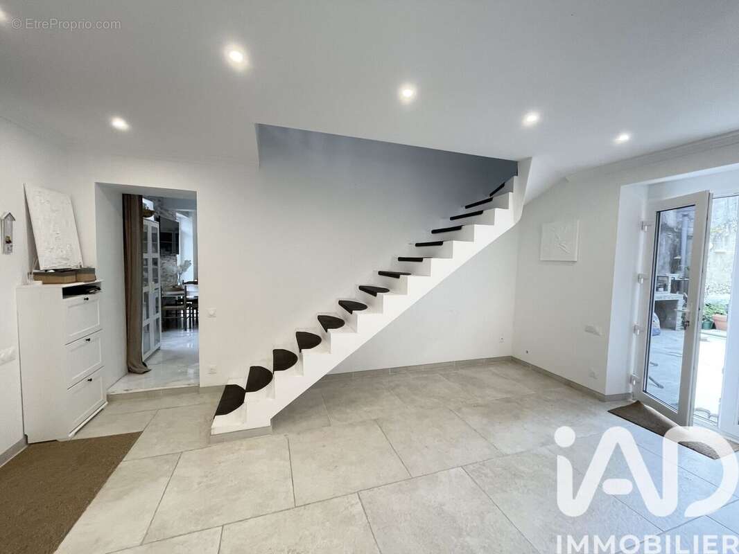 Maison 160 m² à Saint-Christoly-Medoc  - photo 4