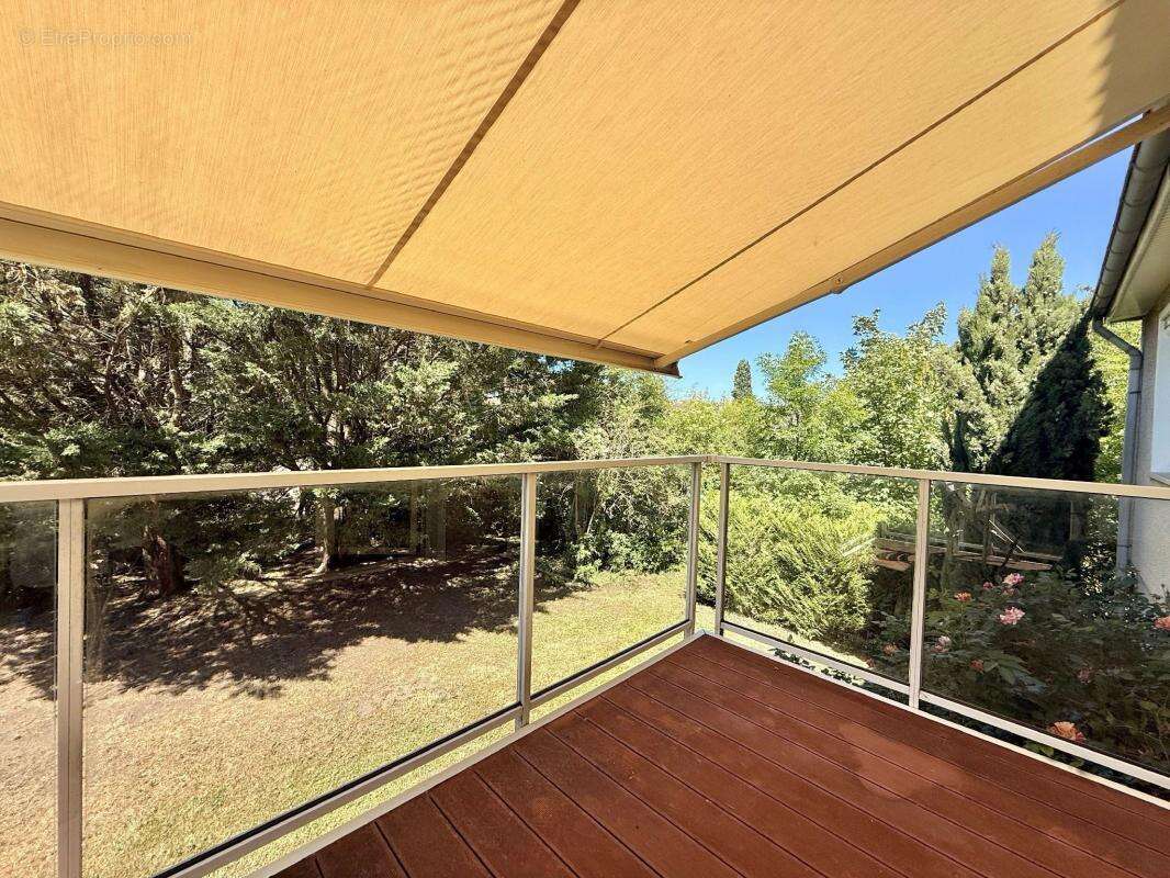 Maison Individuelle - Un jardin sans vis-à-vis, bordé par la rivière, dans un écrin de verdure - photo 10