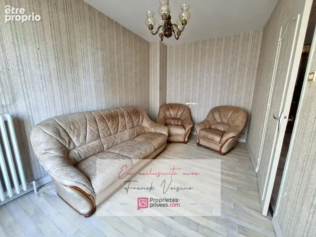 A VENDRE en EXCLUSIVITE au Boupère, centre bourg, maison de 109 m2 avec 4 chambres et 1 bureau sur une parcelle de 291 m2 - photo 9