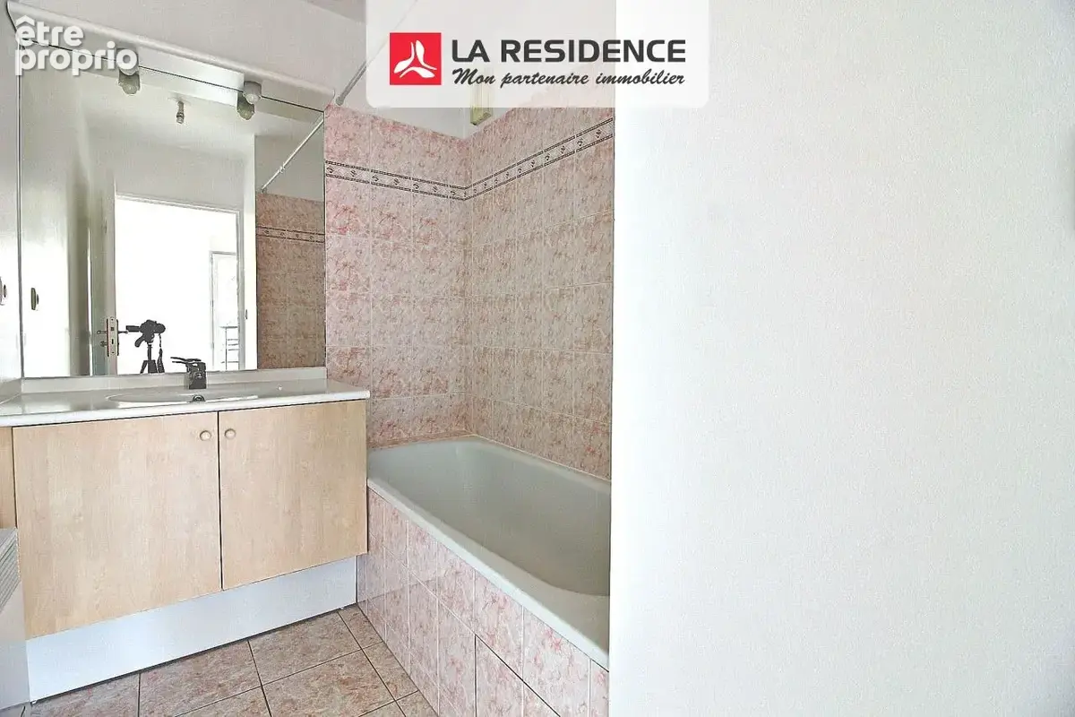 Appartement 42 m² à Carrieres-Sous-Poissy  - photo 6