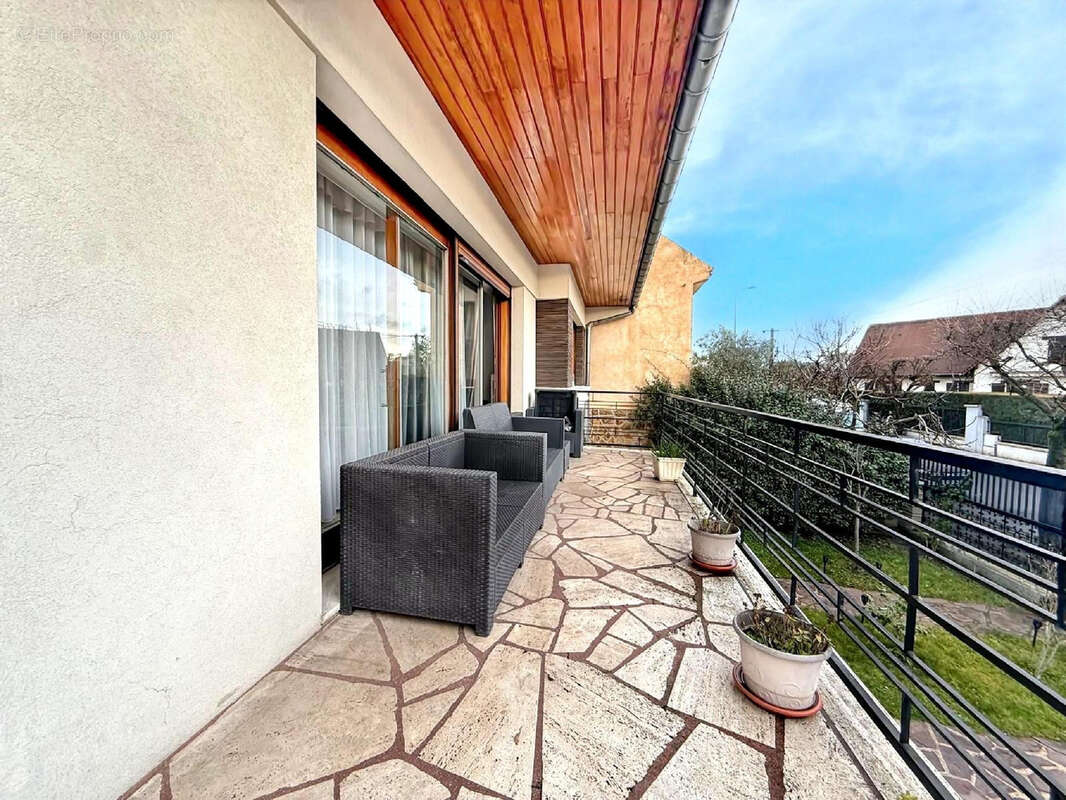Maison à LES PAVILLONS-SOUS-BOIS