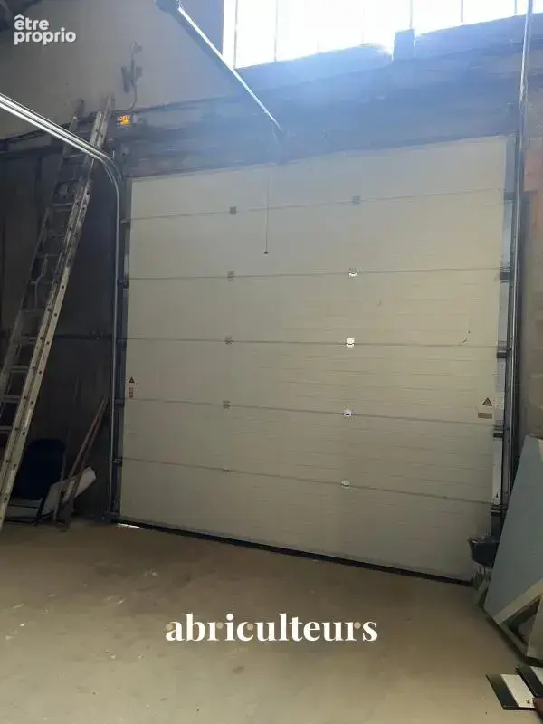 Bureaux dans Local industriel à Châteaudun (28200) - photo 11