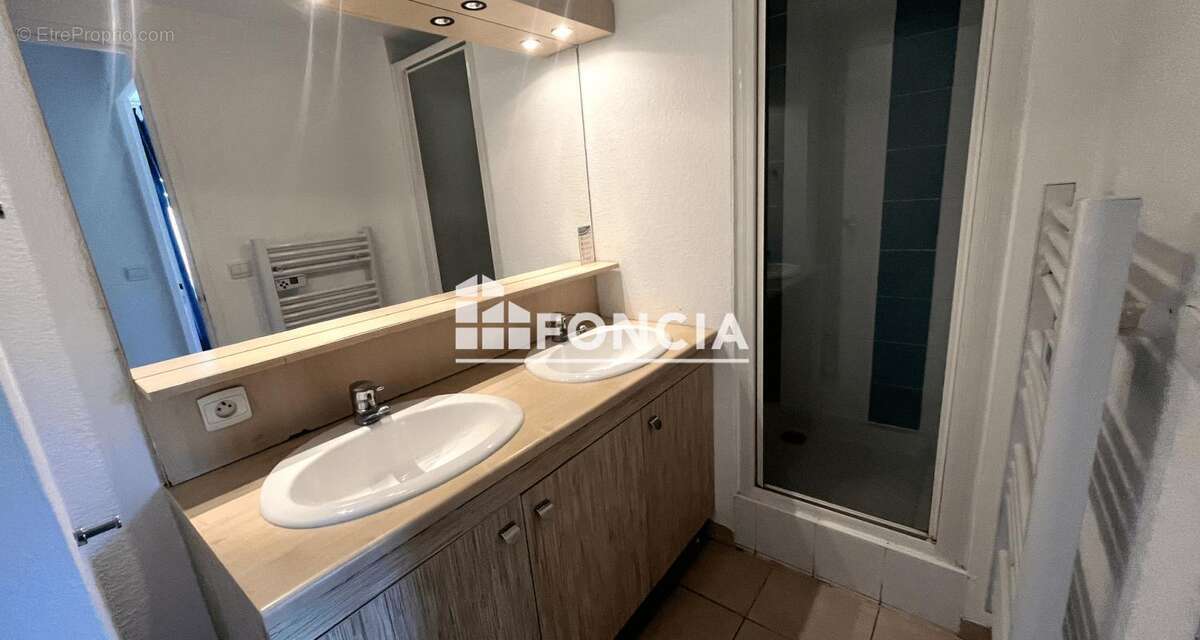 Appartement à LA LONDE-LES-MAURES