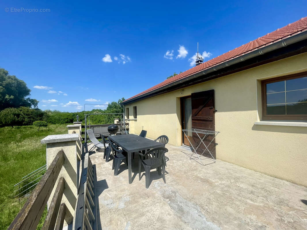 Maison à FLEVILLE-LIXIERES