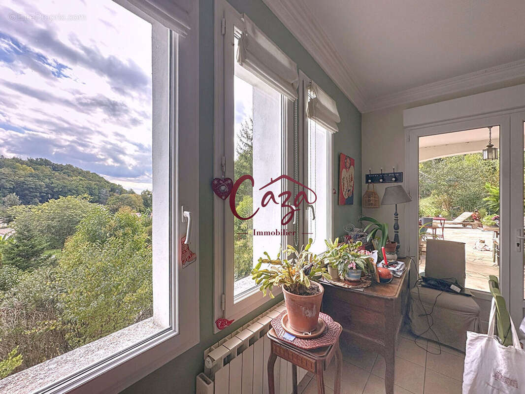 Maison à SAINT-CAPRAIS-DE-BORDEAUX