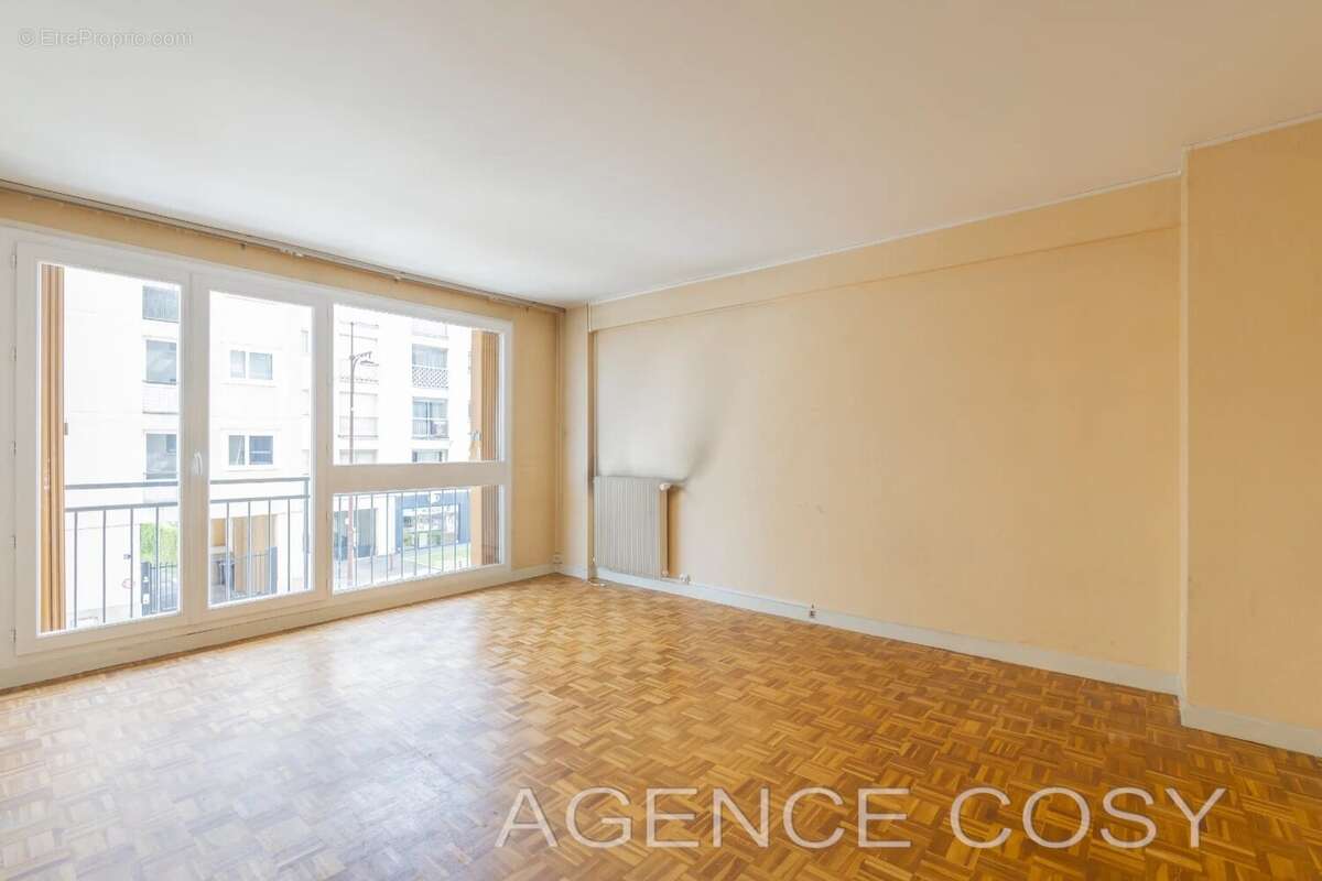 Appartement à VERSAILLES