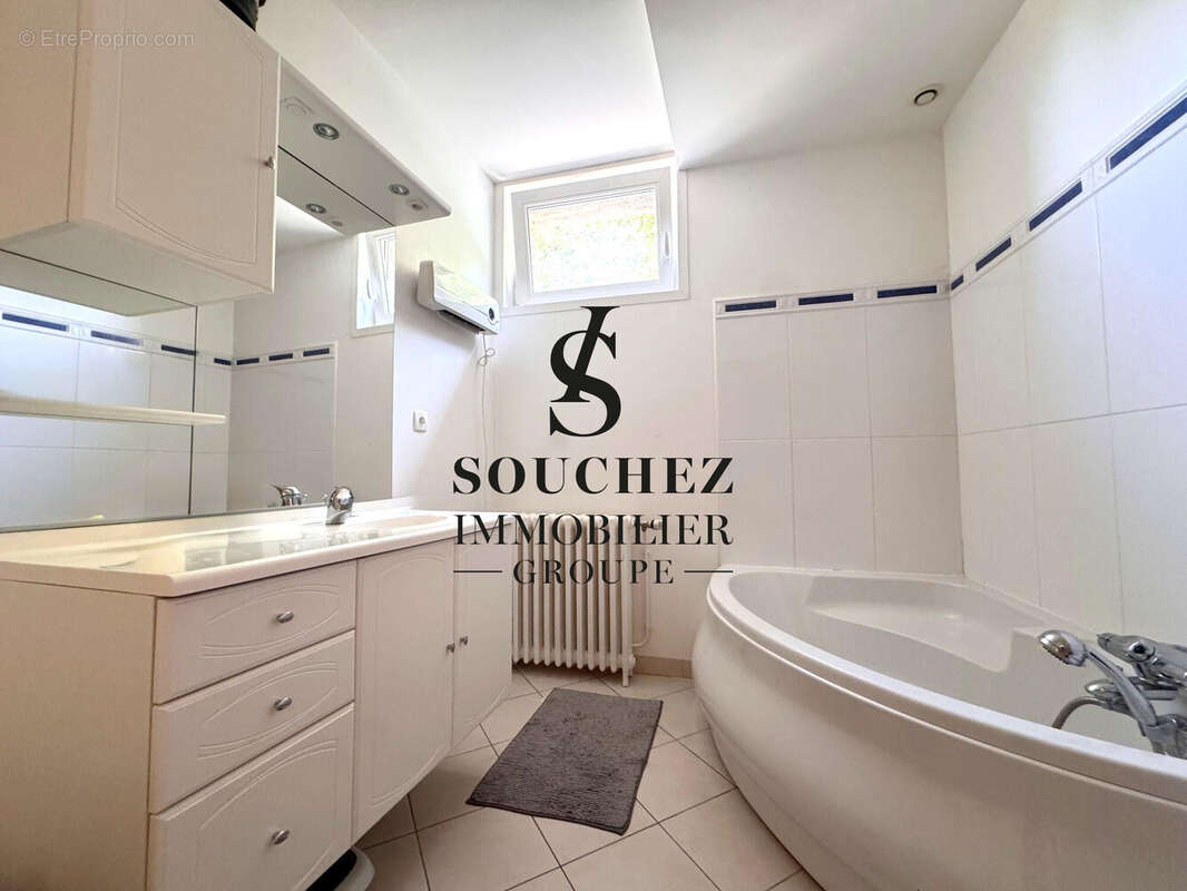 Maison 190 m² à Barlin  - photo 8