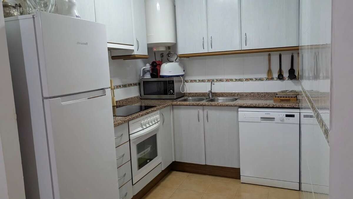 Appartement à LE CAYROL