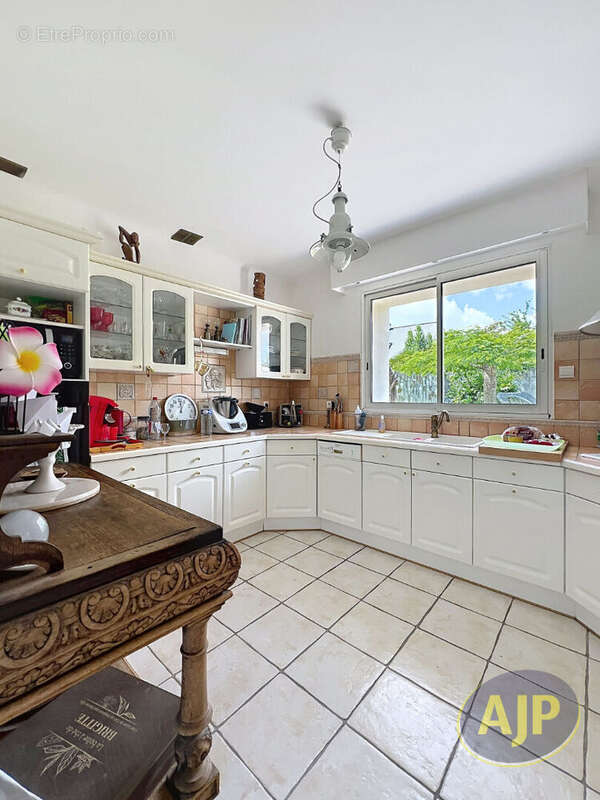 Maison Rezé  Chêne Creux Spacieuse maison familiale de 172 m² - photo 5