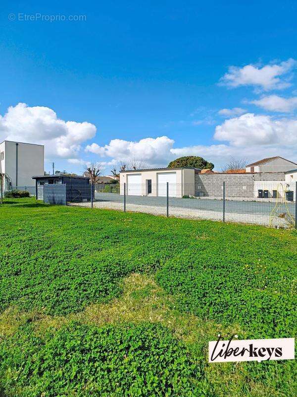 Terrain à LA TREMBLADE