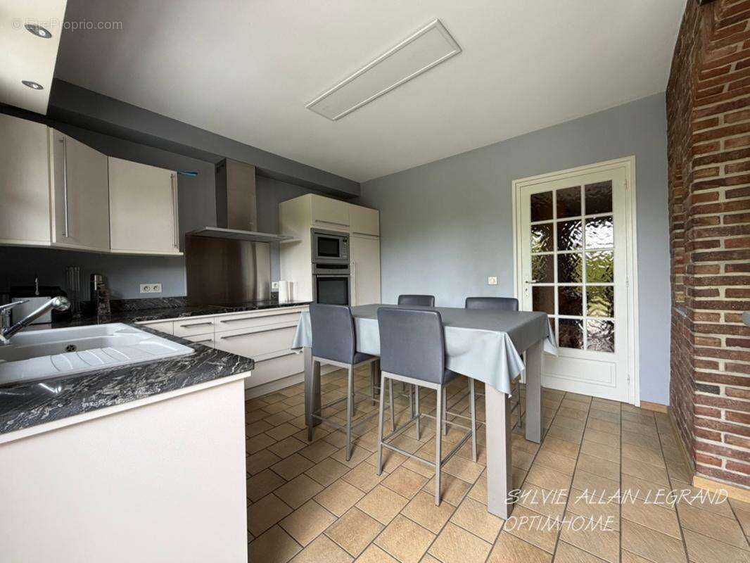 Plain-pied individuel, 4 chambres, sous/sol - photo 5