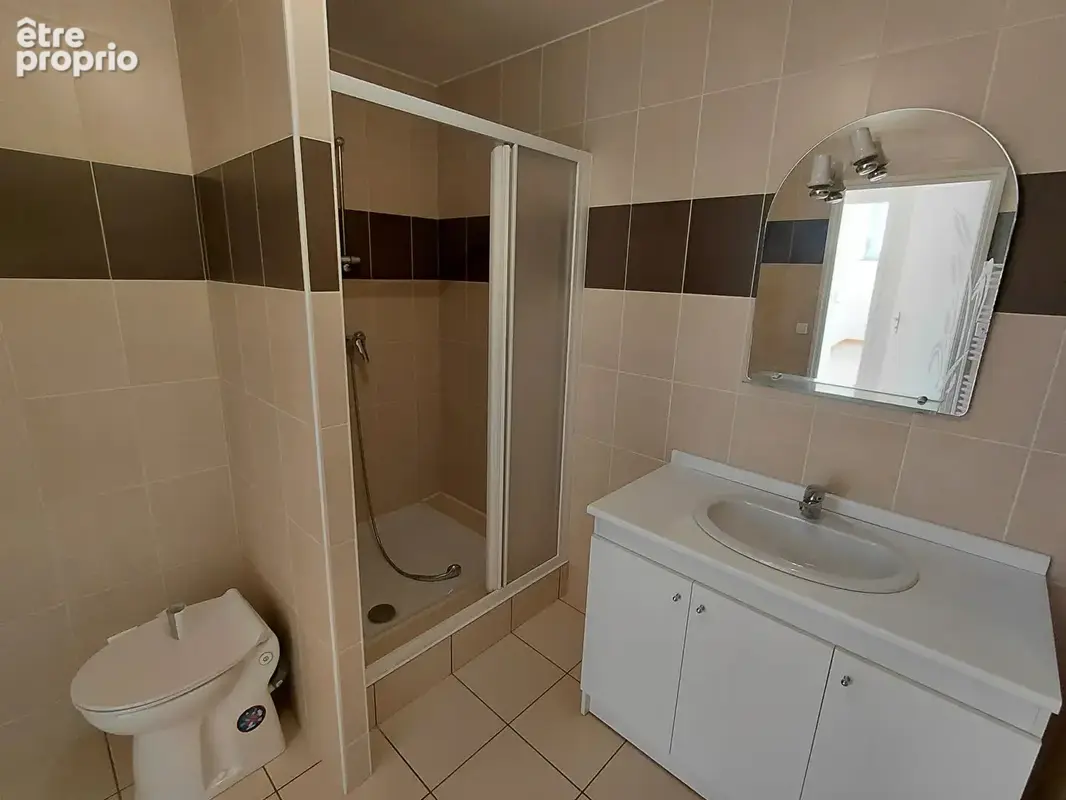 Appartement hyper centre ville de challans - photo 5