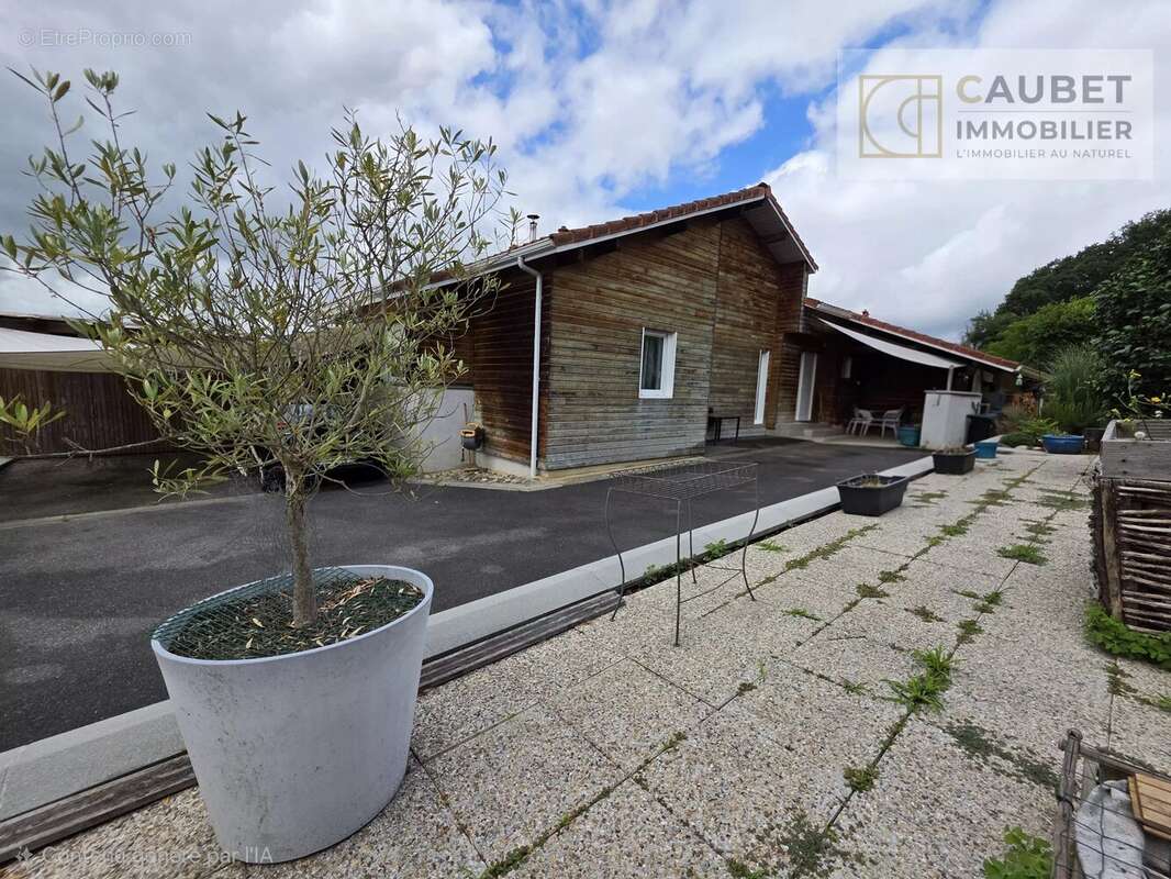 Maison à CALAVANTE