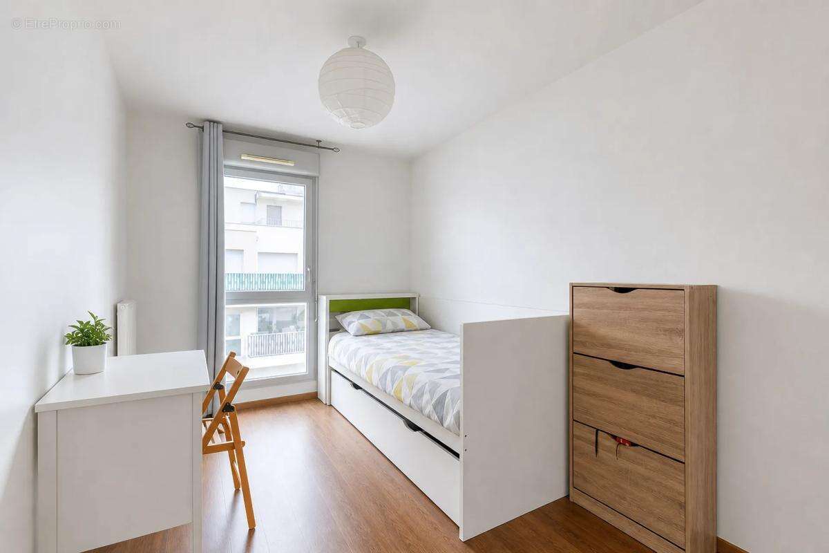 Appartement 4 pièces de 77 m² loué, Bron - photo 6