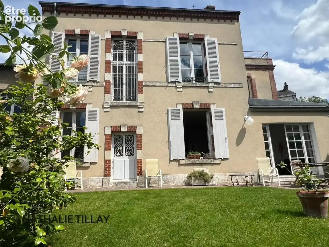 Orléans, Dunois, maison bourgeoise à vendre de 265 m² avec jardin et garage - photo 2