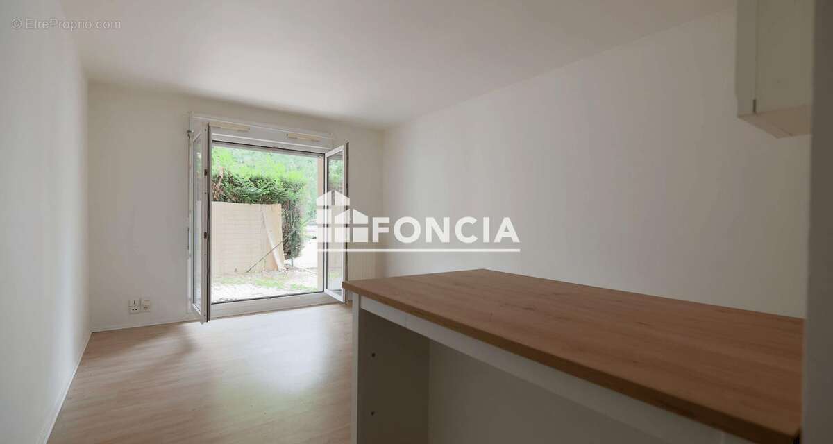 Appartement à SAINT-GERMAIN-LES-CORBEIL