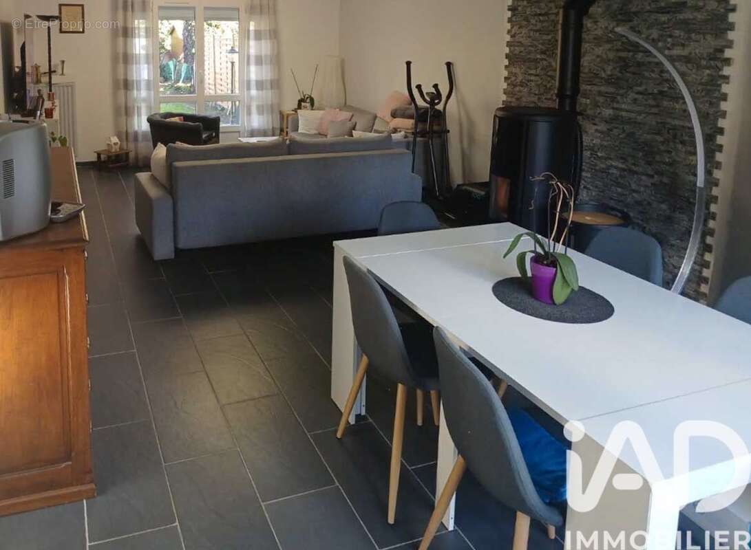 Photo 3 - Maison à CIRES-LES-MELLO