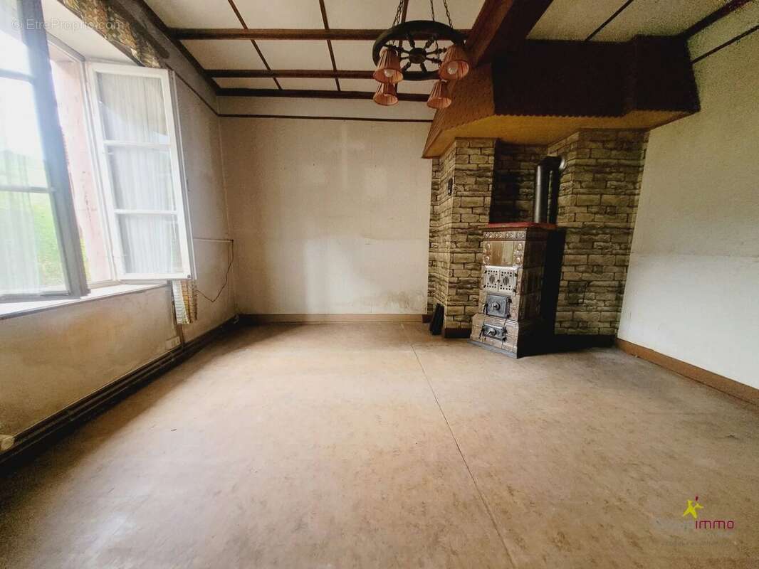 Maison 5 Pièces avec cour - photo 4