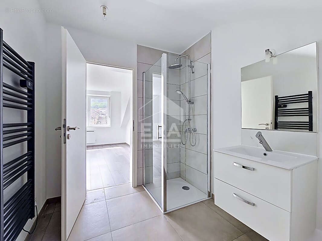 Appartement à LONGLAVILLE