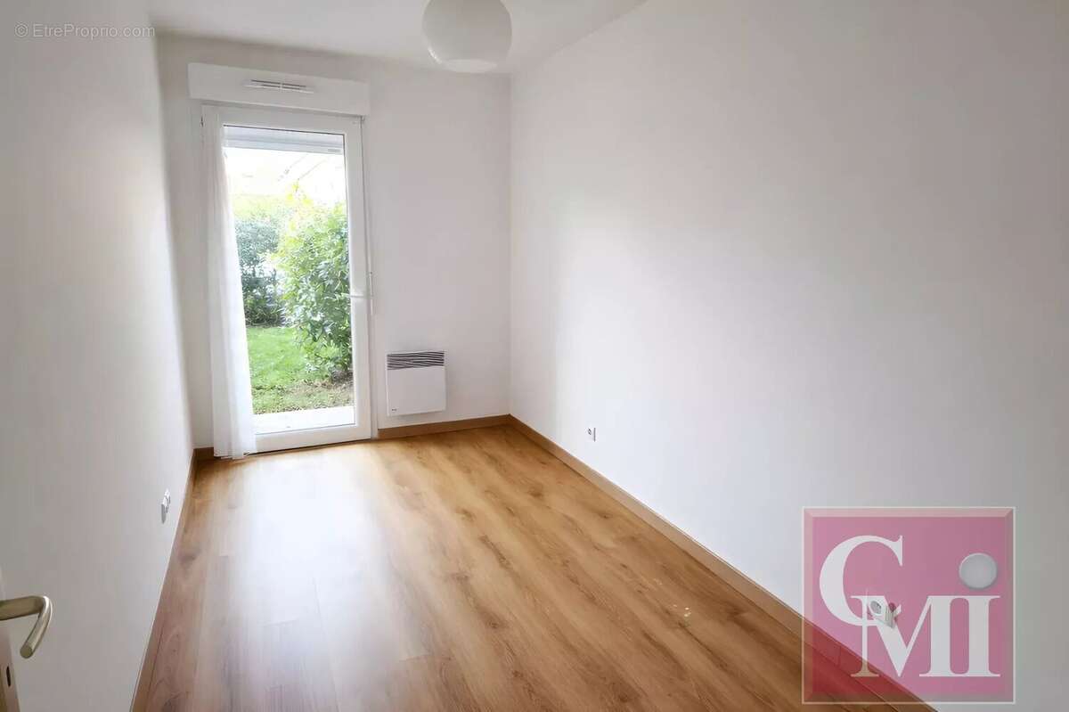 Appartement à BREUILLET