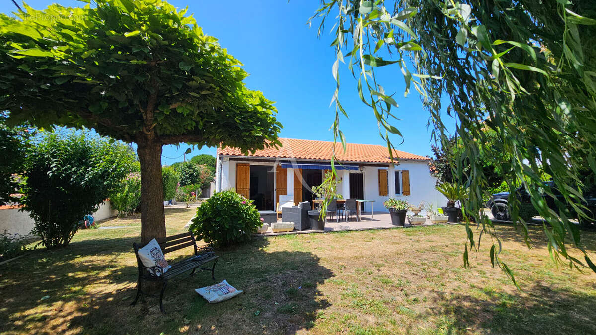 Maison à PORT-DES-BARQUES