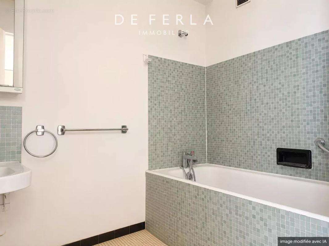 Appartement à PARIS-14E