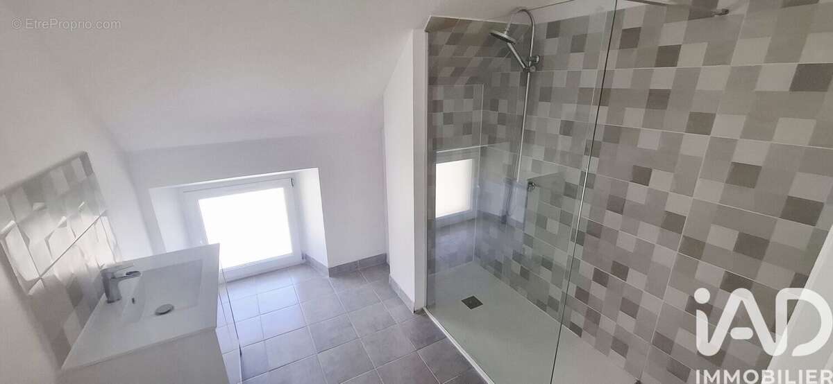 Maison 136 m² à Dixmont  - photo 9