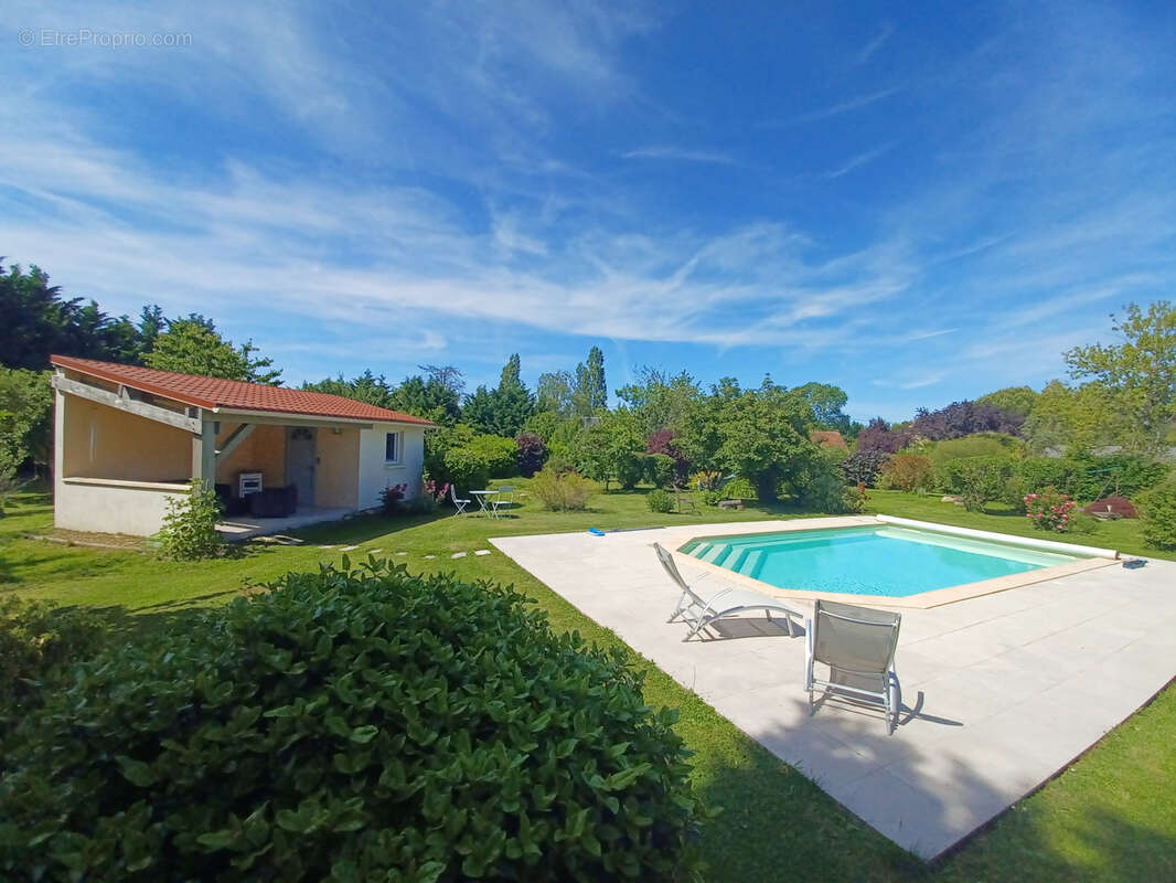 Maison à POUGUES-LES-EAUX
