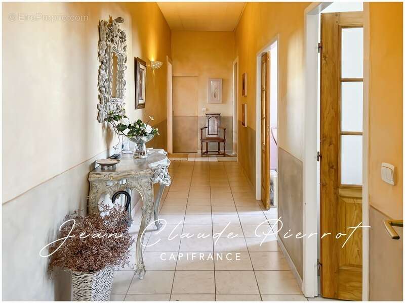 Appartement à LUNEL