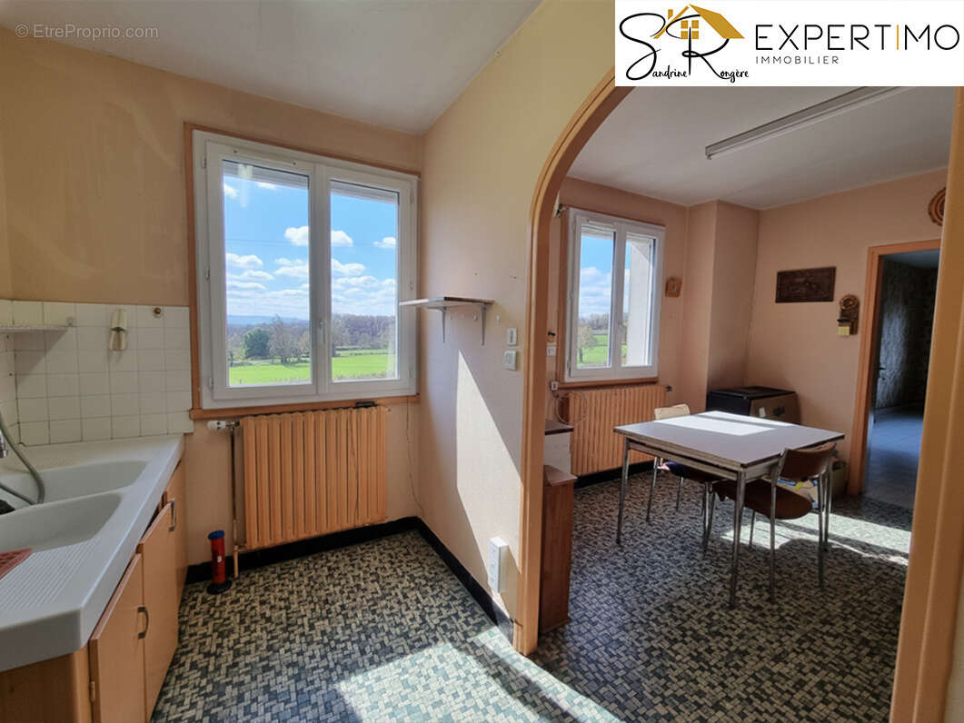 Maison à LAPEYROUSE