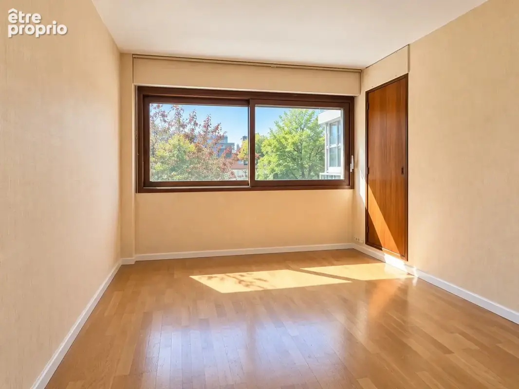 Appartement à vendre 4 pièces LE CHESNAY (78)100m²-3 chambres-Loggia-Balcon-Parking-cave - photo 8