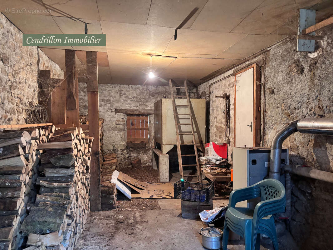 Maison à SAINT-PRIEST-PALUS