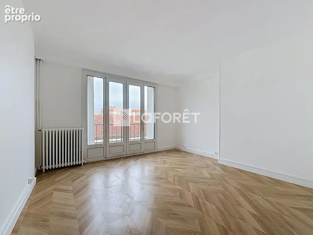 Suresnes Centre-Ville / Mairie - 3 pièces 72 m² - Entièrement rénové - Balcon - Ascenseur - Cave - photo 7