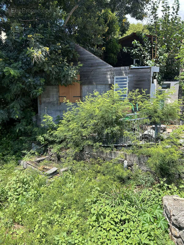 Terrain à SAINT-DENIS