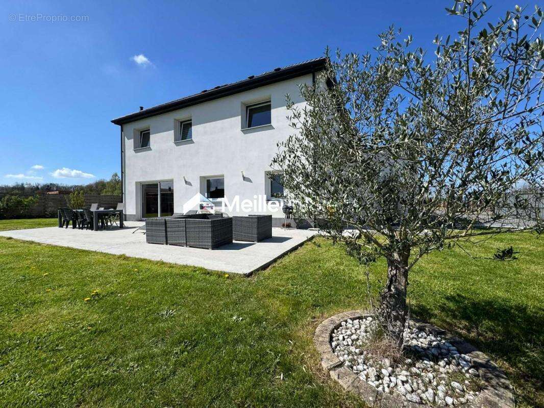 Maison à RECQUIGNIES