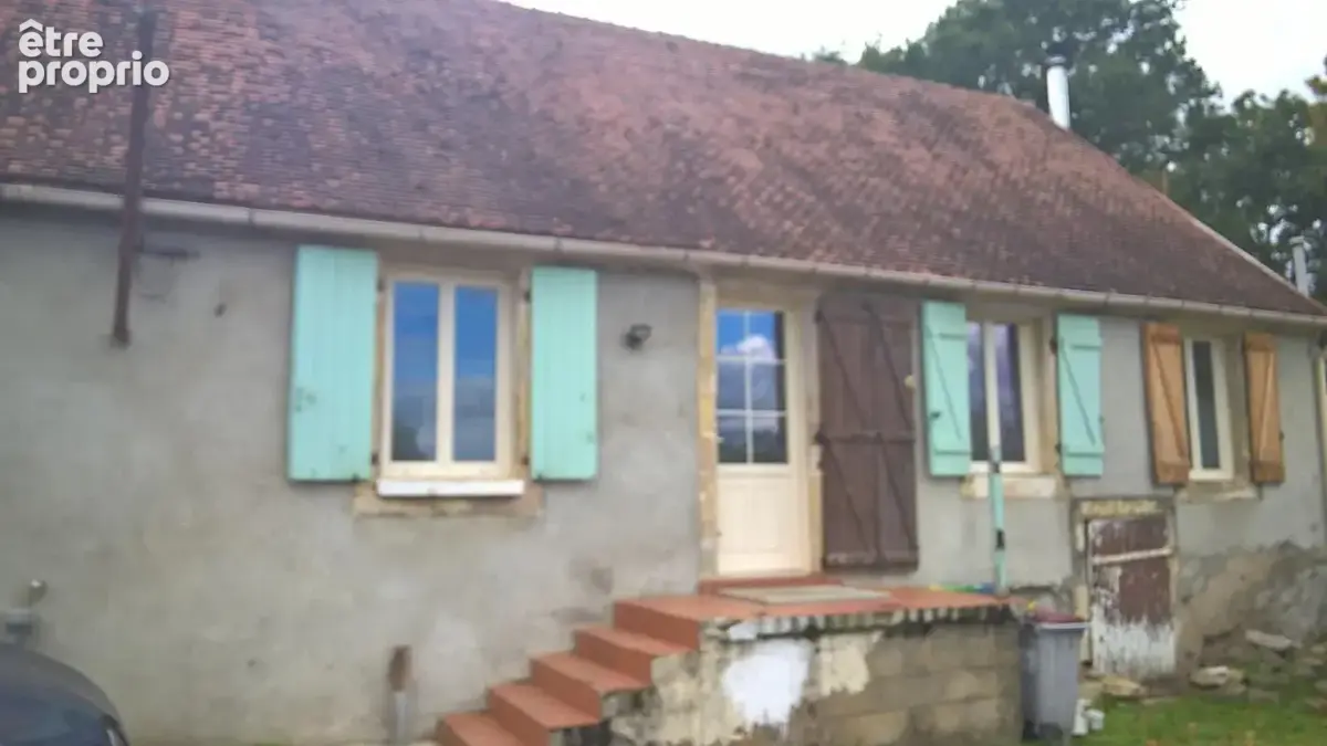 Maison à LA GUERCHE-SUR-L'AUBOIS