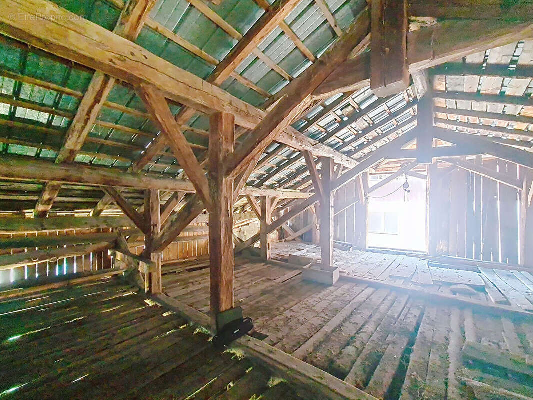 Maison à SAINT-JEAN-DE-BELLEVILLE