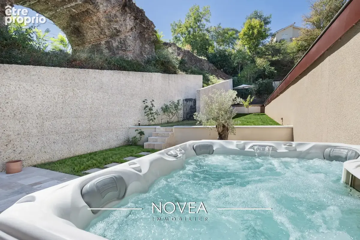 Maison 4 pièces 118 m² à vendre à Sainte-Foy-Les-Lyon (69110) - photo 2